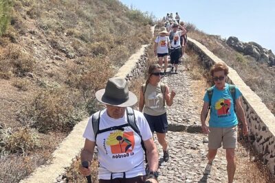 Santorini's Famous Fira to Oia Hike: A Private tour Adventure - Pickup Timing in Santorini: Start Early, Stay Flexible