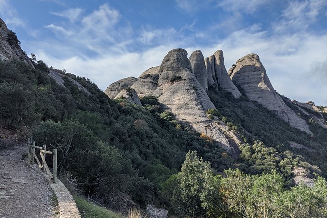 Semi-Private Montserrat Monastery, Funicular & Scenic Nature Walk - Farmers Market Break: Montserrat Cheeses and Souvenirs