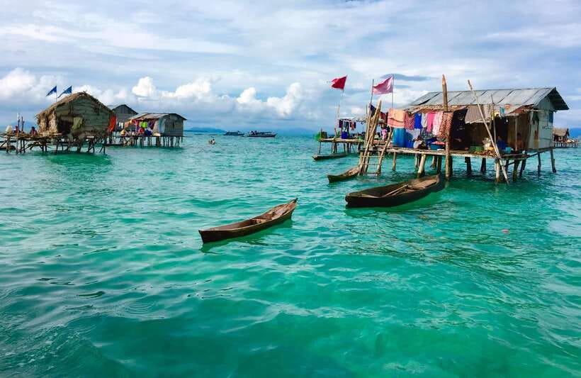 Semporna: Bohey 3 Islands Hike, Snorkel/Dive Tour with Lunch - Mantabuan: swimming and your first reef moments