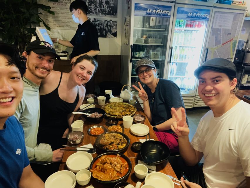 Seoul: Guided City Wall Sunset Hike with Korean Dinner - Key Highlights Worth Marking on Your Map
