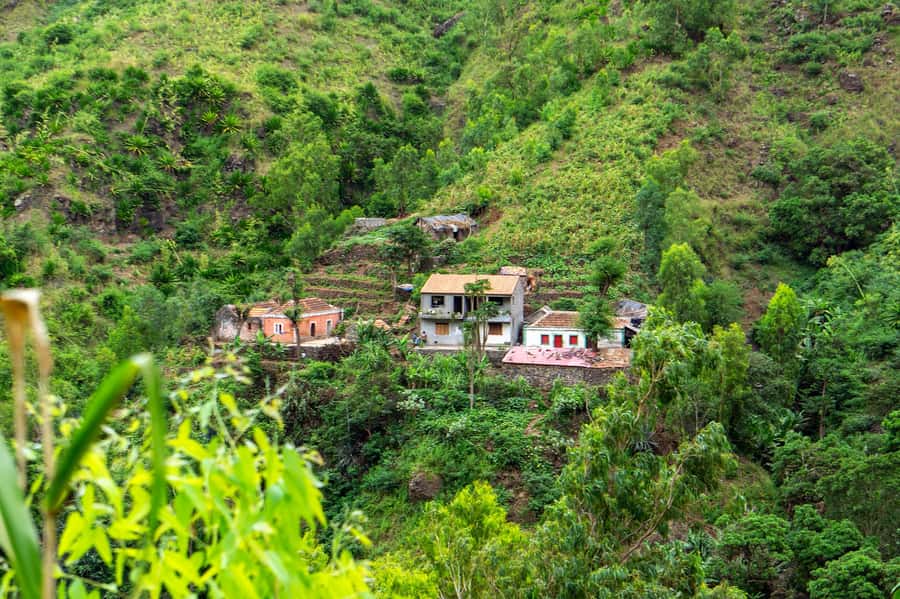 Serra Malagueta: Principal Valley Hike & Lunch with Locals - What to bring (and what footwear really means here)