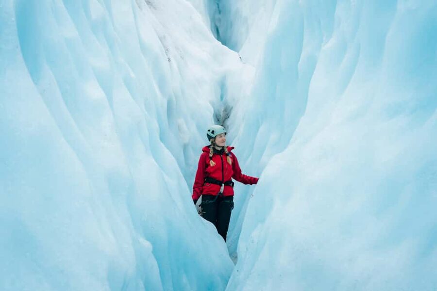 Skaftafell: Blue Ice Maze Glacier Hike on Vatnajökull - The glacier walk: following the Crevasse Track, not just standing in a cave