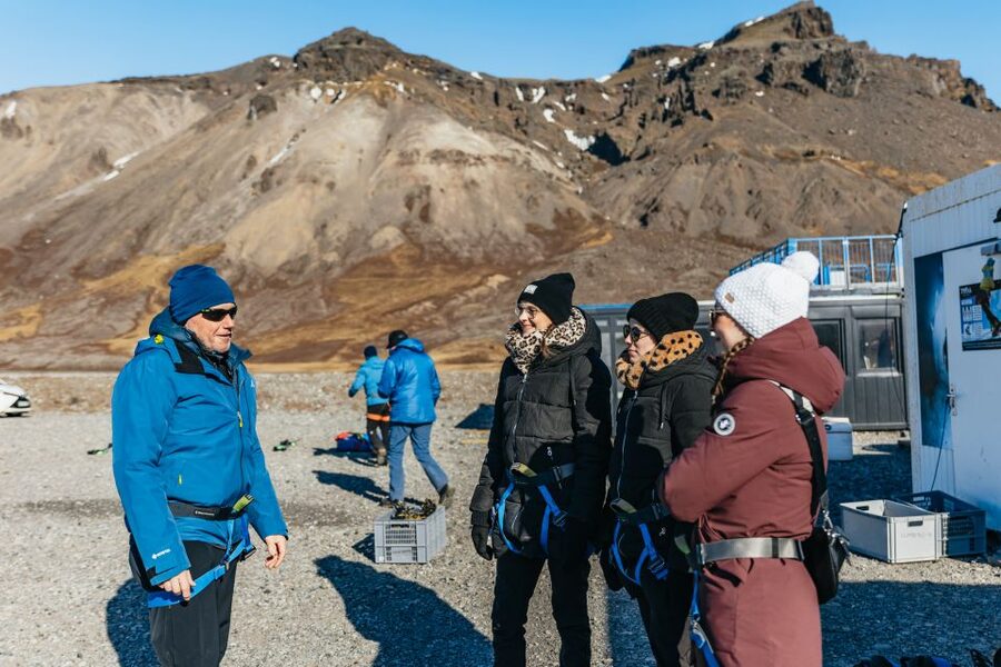 Skaftafell: Falljokull Glacier Easy Group Hike - Should you book it?