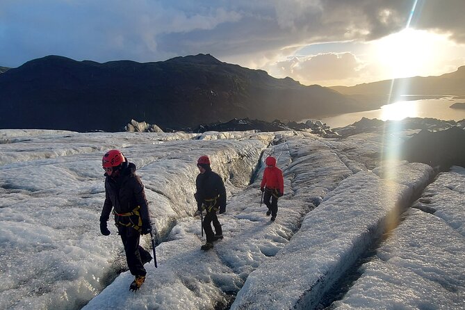 Small-Group Ice Climbing and Glacier Hiking in Solheimajokull - 10:30 start and a calm meeting point setup (what to plan for)