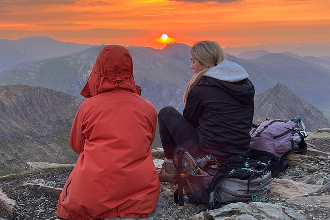 Snowdon Sunrise Hike - The 8-hour mountain routine: what walking to sunrise feels like