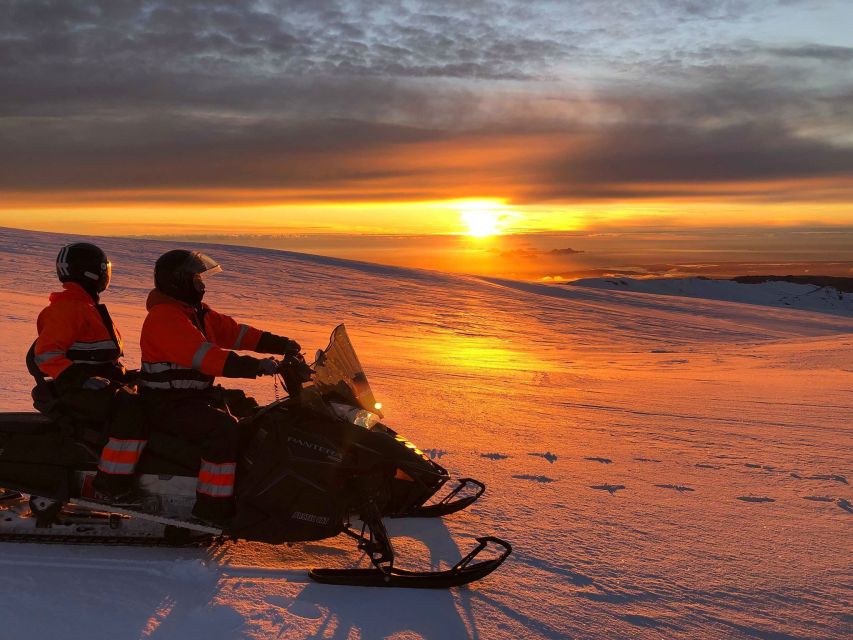Snowmobiling on Eyjafjallajökull – The Summit of Adventure - Eyjafjallajökull From Brú Base Camp: The Easy Start