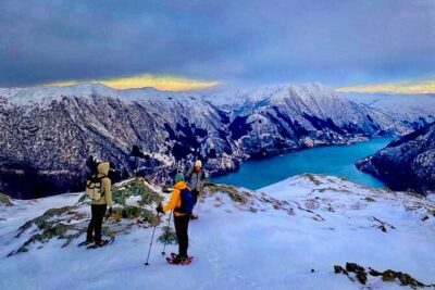 Snowshoe hiking in Bergen - Public tour - What a 5-Hour Snowshoe Morning Actually Feels Like