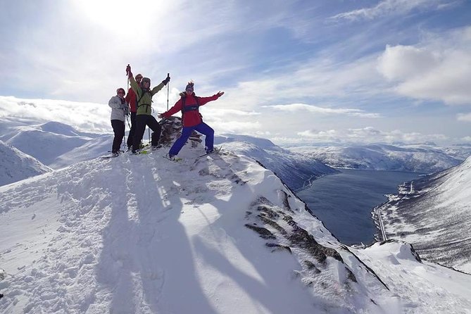 Snowshoe Hill Hike in Tromsø - Tromsø pick-up, start time, and where the day begins