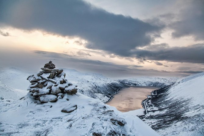 Snowshoe Hill Hike in Tromsø - Summit break: hot drink, lefse, and guide stories that stick
