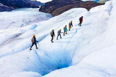 Sólheimajökull Glacier Hike - The 30-minute approach: black sand, cliffs, and glacier retreat cues