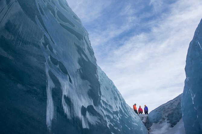 Sólheimajökull Glacier Hike & Ice Climbing Intro - Small Group - Sólheimajökull Glacier: the “intro” that still feels serious