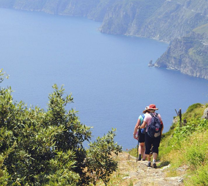 Sorrento: The Path of the Gods Hike - Getting there from Sorrento: the Nocelle minivan saves your energy