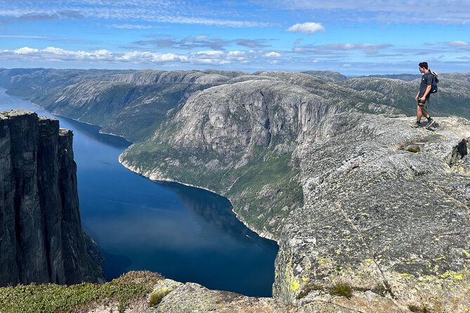 Stavanger: Kjerag Hike with Guide and Transportation - Stavanger Pickup and the Scenic 2.5-Hour Drive on Lyseveien