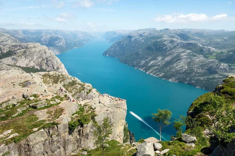 Stavanger: Lysefjorden Cruise and Preikestolen Hike - The sightseeing stops: Fantahala, Pulpit Rock views, and Hengjanefossen