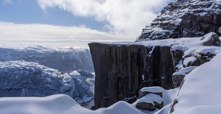 Stavanger: Preikestolen Winter Hike + Hot Lunch - What to Bring (and What to Skip) for Winter Traction