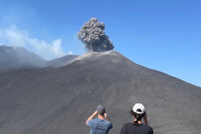 Summit Etna North 3380mt: 4x4 and trekking - The 4x4 Ride: Getting High Without Pretending It’s Easy