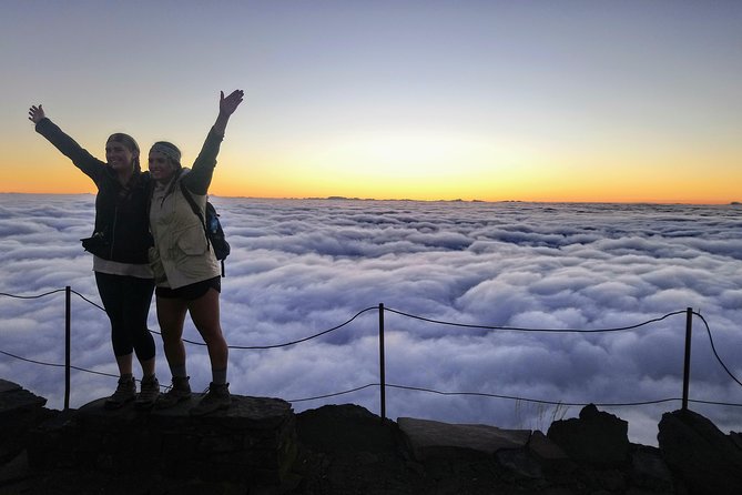Sunrise Guided Hike PR1 Pico do Areeiro Pico Ruivo small group - Sunrise hike timing: why 6:00 am matters on Madeira