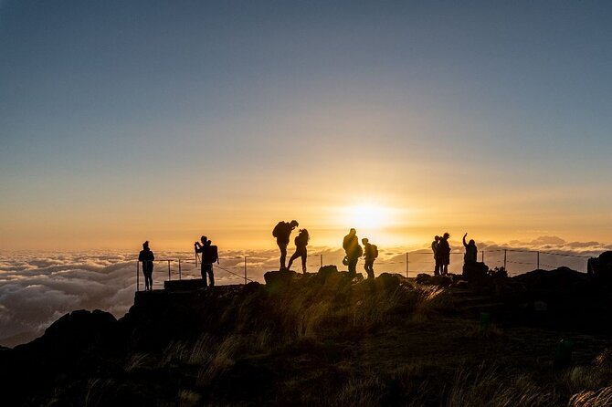 Sunrise Transfer To Pico Do Arieiro, Hike To Pico Ruivo & Return From Teixeira - Pico do Arieiro to Ruivo: tunnels, stairs to heaven, and choosing your pace