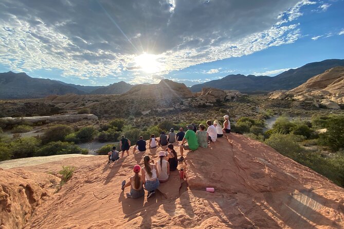 Sunset Hike and Photography Tour near Red Rock with Optional 7 Magic Mountains - Pickup Timing and Small-Group Comfort (Max 12)