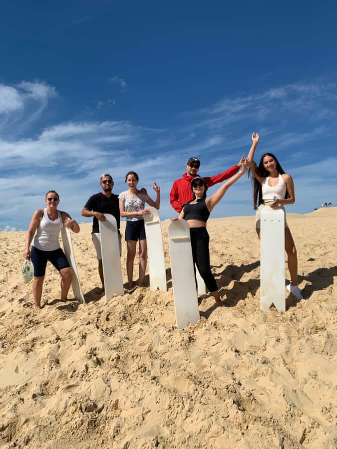 Sydney: Port Stephens Day Trip with Dolphin Cruise or Hike - Nelson Bay lunch and free time: the pause that keeps the day enjoyable