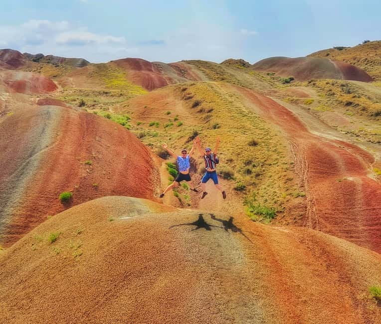 Tbilisi: Real Adventure – Gareja & Rainbow Desert 4x4 + Hike - Mravaltskaro Lake and the Rainbow Mountains hike: where the colors can surprise you