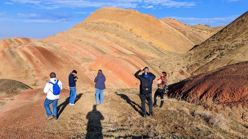 Tbilisi: Real Adventure – Gareja & Rainbow Desert 4x4 + Hike - Off-road into the red and colored hills: the drive is part of the experience