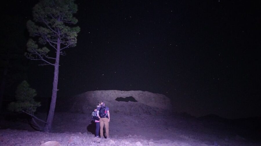 Tejeda: Sunset & Night Sky Guided Astronomy Hiking Tour - Snacks, hot drinks, blankets, and the comfort strategy