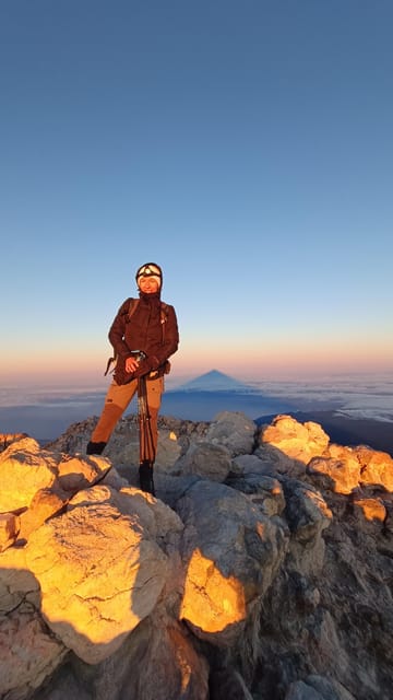 Tenerife: Teide Night Hike to Watch Sunrise and Shadow - Sunrise at Teide: timed arrival for the colors