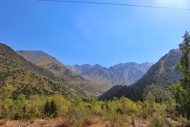 The hiking paradise Ala Archa National Park, 1 day - Your private setup: pickup, vehicle comfort, and real guidance