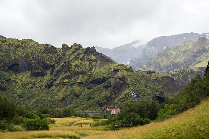 Thorsmork by Super Jeep with Optional Hike - Volcano Huts Lunch in Húsadalur Valley