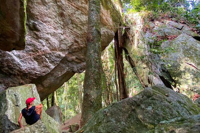 Tijuca Forest Hike - Waterfalls & Caves, Nature & Wild Life! - Stop 1 in your mind: Taunay Waterfall at the park entrance
