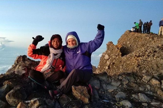 Trekking Rinjani Mountain Summit 2 Days 1 Night - Em Adventure - Why This Sembalun to Rinjani Plan Feels Efficient