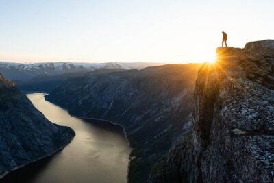 Trolltunga Classic Overnight Hike - Skjeggedal meeting point and what the 11:15 start changes