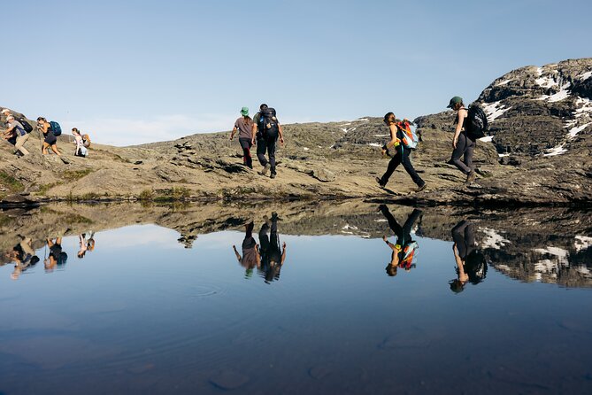 Trolltunga Day Hike - Meeting at Skjeggedal: P2 timing and a key logistics detail