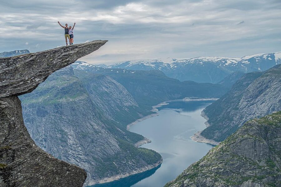 Trolltunga: Trolltunga Summer Hike - The Hike Rhythm: Uphill Start, Snack Stops, and Viewpoints That Pay Off