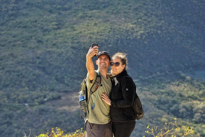 Ultimate Hierve el Agua Hike + Textile Art - A 6:00 am start that actually makes sense for Hierve el Agua