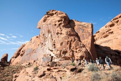 Valley of Fire Guided Hike from Las Vegas - Getting there from Las Vegas: pickup, timing, and ride time