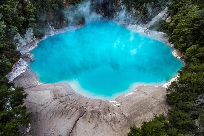 Volcanic Valley Self Guided Walking and Hiking at Waimangu - Stop in your mind: Inferno Crater Lake, Frying Pan Lake, and the geothermal “colors”